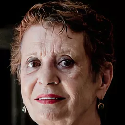 Angela Pagano 飾演 