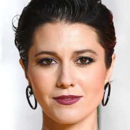 瑪莉伊莉莎白雲絲蒂德 - 工廠女孩演員 飾演Ingrid Superstar