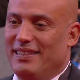 Kamel Saadi 飾演 Kamel