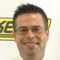 羅斯·梅林格 飾演 Tyler McCord