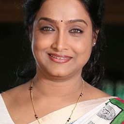 Shari 飾演 Shabana