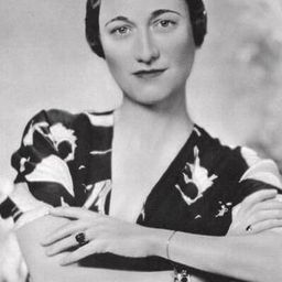Wallis Simpson 飾演 Self (archive footage)