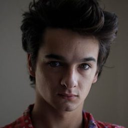 Gabriel Abrantes - 一失足就搵你笨導演