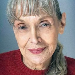 Suna Selen - 紐約五尖塔演員 飾演