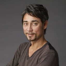 Chris Peppler 飾演 Krim Steinbelt