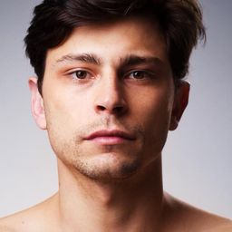 Marko Janketić 飾演 