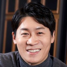 陳善圭 - 無情之境演員 飾演Prison Chief Security Officer