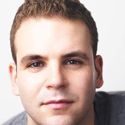 Alan Aisenberg 飾演 Chase