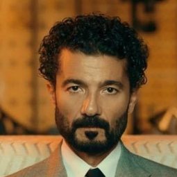 哈立德·艾爾納巴維 - 公民演員 飾演Ibrahim