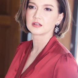 Siriam Pakdeedumrongrit 飾演 Mesa's Mom