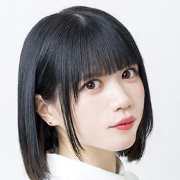 成海瑠奈 飾演 Yuika Mitsumine