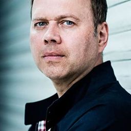 David Baalcke 飾演 Police Detective Koppermann