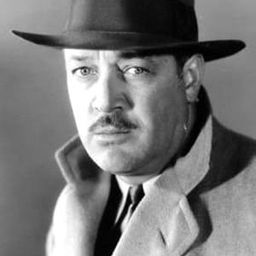 Stanley Blystone - Tall, Dark and Handsome演員 飾演Policeman in cigar store