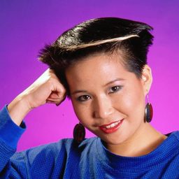 Annette Shun Wah 飾演 Yen Chan