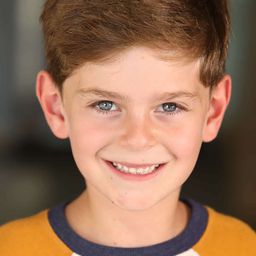 賈克森·戈登伯格 飾演 Daniel