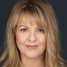 Stephanie Wolfe - A Frosty Affair演員 飾演Dianne