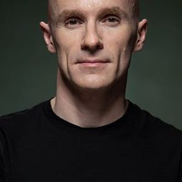 Michael Bean - 39 號特案演員 飾演Co-Worker