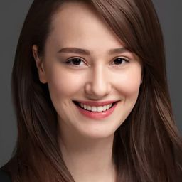 穆格·拜拉莫格魯 飾演 