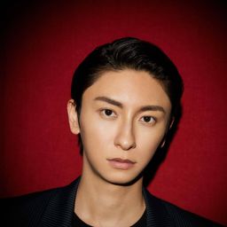 與真司郎 飾演 Yamato Sasaki