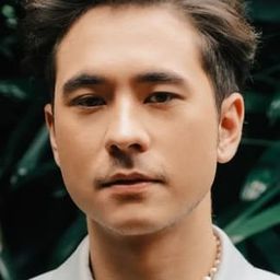 傑洛姆·庫尼亞 - 鬼．驅靈演員 飾演Romo Thomas