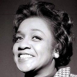 Isabel Sanford - 難補情天恨演員 飾演The Madame