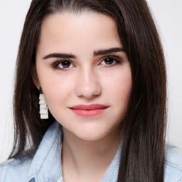 萊奇亞·佩卓 飾演 Graziele Rocha