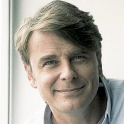 Juan Pablo Gamboa - 闇魔怨演員 飾演Captain Morales