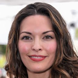 Alana de la Garza 飾演 Sophia