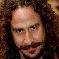 亞瑞·勒曼 飾演 Pyscan