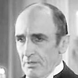 Brandon Hurst 飾演 Uncle George