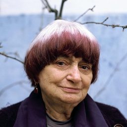 艾麗絲華妲 飾演 Narrator (uncredited)