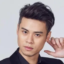 吳定謙 飾演 Director