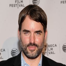 Chris Beetem 飾演 Dan