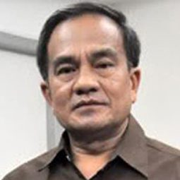 Krailat Kriengkrai 飾演 Undertaker