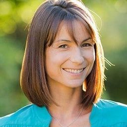 Jennifer Lauret 飾演 Une fille amoureuse