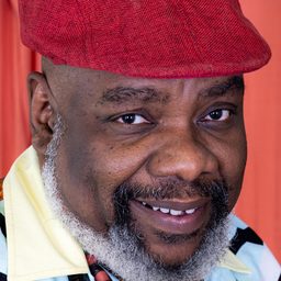 Serjão Loroza 飾演 Jura