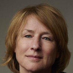 柯琳娜·哈佛克 - Silberhochzeit演員 飾演Alexandra