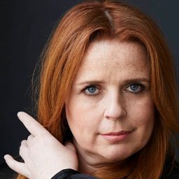 妮可·喬漢翰瓦爾 飾演 Jacobs Mutter