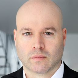 Sébastien Beaulac 飾演 Agent de sécurité #2