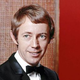 Noel Harrison 飾演 Jackson