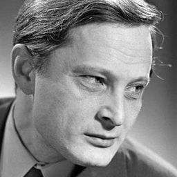 Viktor Sergachyov - 漢密爾頓演員 飾演Minister