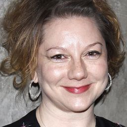 艾米·華倫 飾演 Explorer Captain (voice)