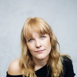 Hanna Ullerstam 飾演 Ann-Louise Rojas