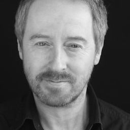 Forbes Masson 飾演 Cronie McKay