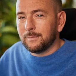 David Holmes 飾演 Self