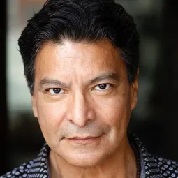 Gil Birmingham - 獨行俠演員 飾演Red Knee