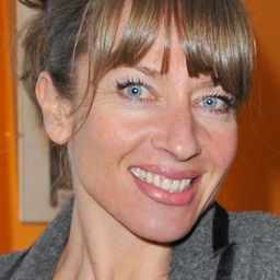 Carole Weiss 飾演 Countess