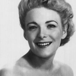 Ann Sears 飾演 Stevenson's secretary