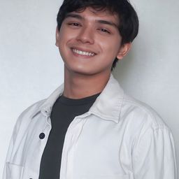 Noel Comia Jr. 飾演 