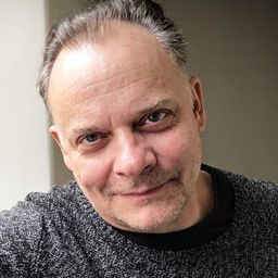 Gerhard Hoberstorfer - 代號紅公雞演員 飾演Anders Hedlund